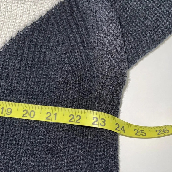 Express Red White & Black Heavyweight Knit Oversized Tunic Sweater Large Women’s - Picture 9 of 13